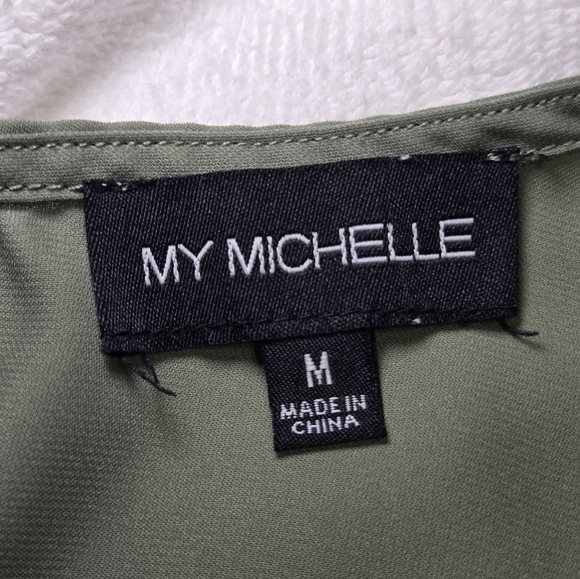 My Michelle Sage Ruffle Blouse Size M - Picture 7 of 10
